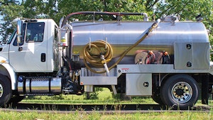 Vacuum Trucks/Tanks – Septic - Best Enterprises 2500 Waste/Water Vacuum Tank