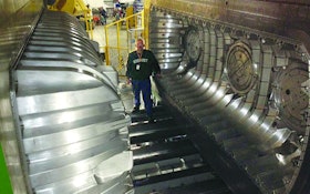 Infiltrator installs 420,000-pound molding machine