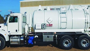 Vacuum Trucks/Tanks/Components – Septic - Keith Huber Corporation Dominator Series IV