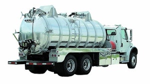 Truck Septic/Vacuum Tanks, Parts and Components - Full-open rear hoist and door